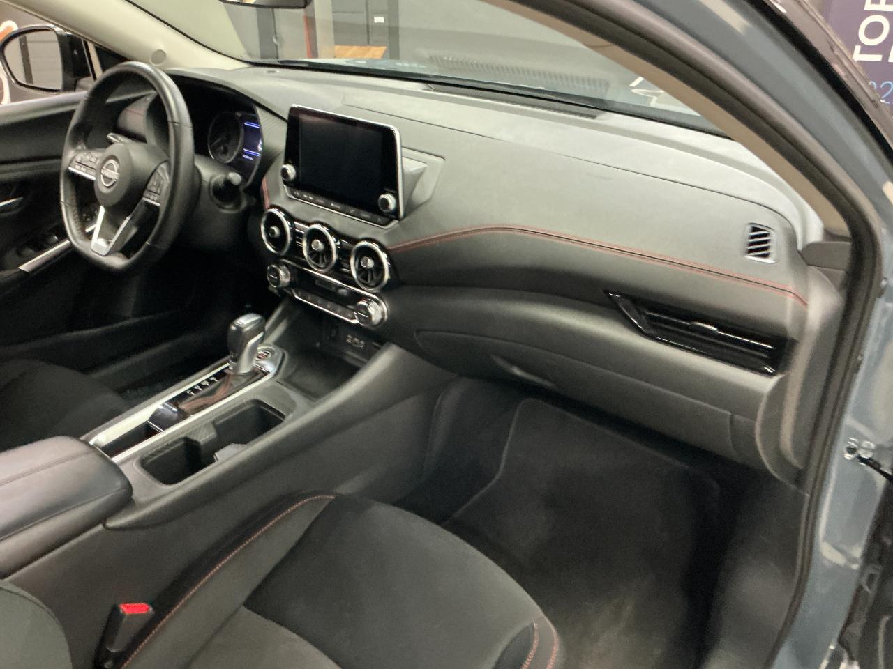 Nissan Sentra SR CVT 2025