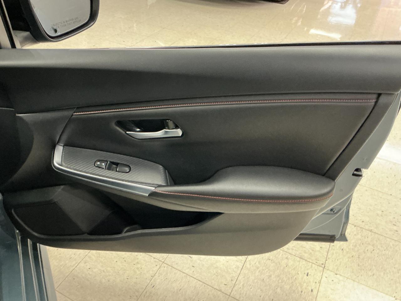 Nissan Sentra SR CVT 2025