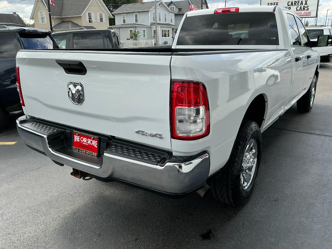 RAM 2500 Tradesman 4x4 Crew Cab 8' Box 2022