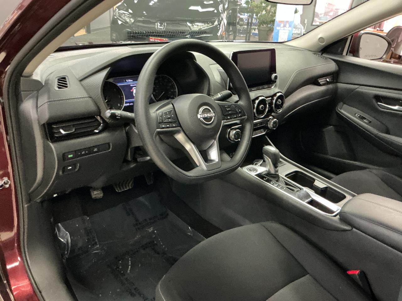 Nissan Sentra SV CVT 2025