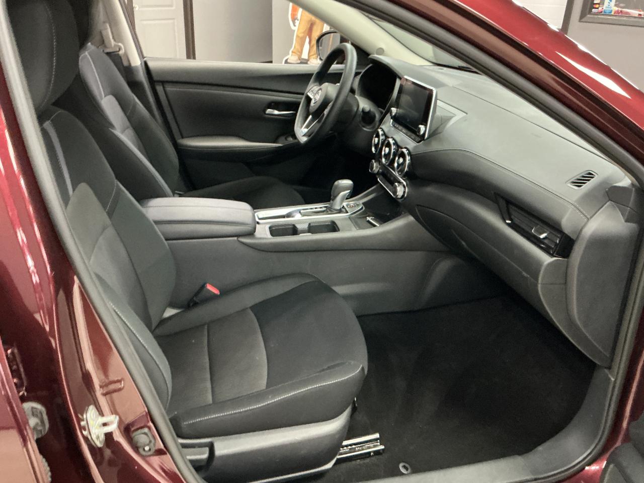 Nissan Sentra SV CVT 2025