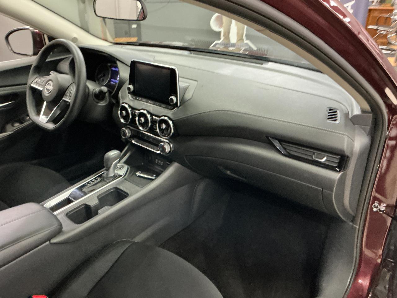 Nissan Sentra SV CVT 2025