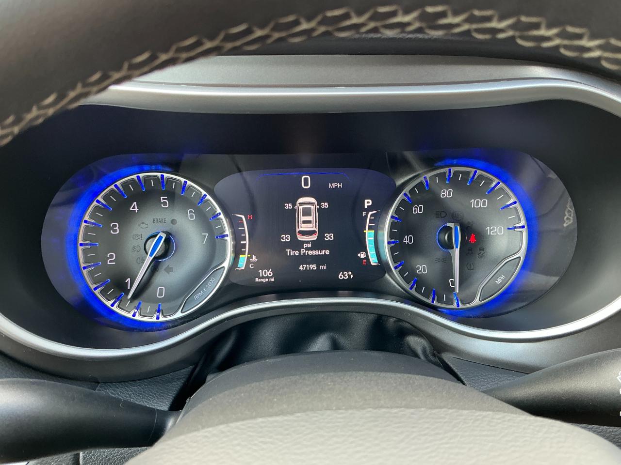 Chrysler Pacifica Touring L FWD 2024