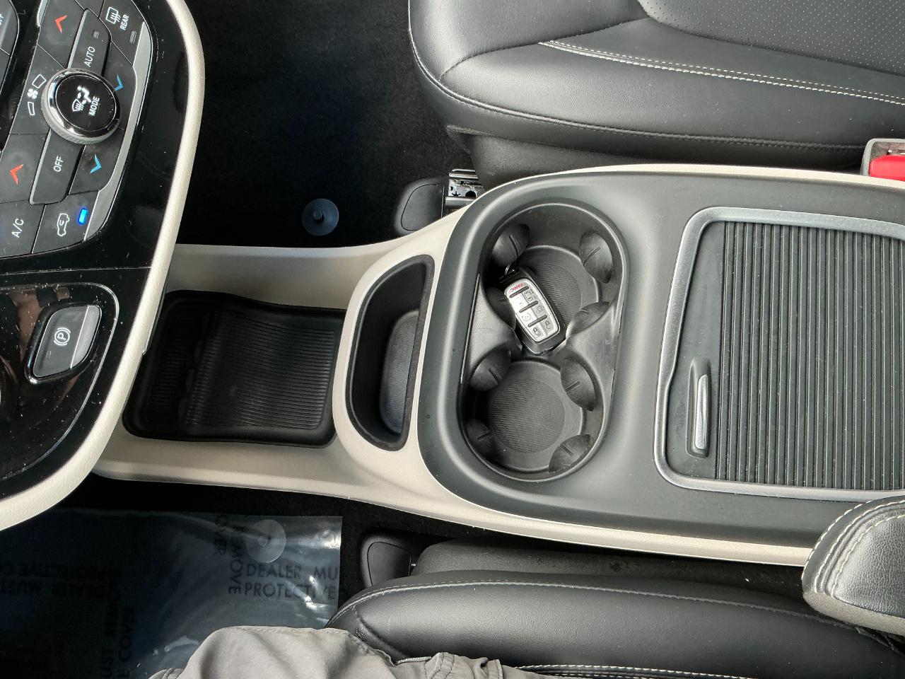 Chrysler Pacifica Touring L FWD 2024