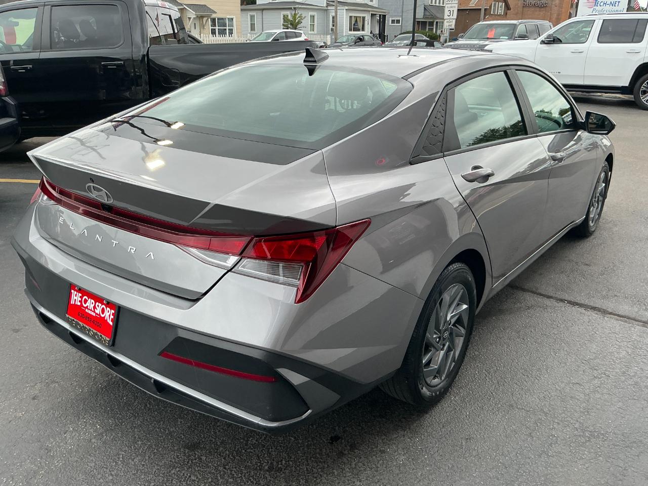 Hyundai Elantra SEL IVT 2024