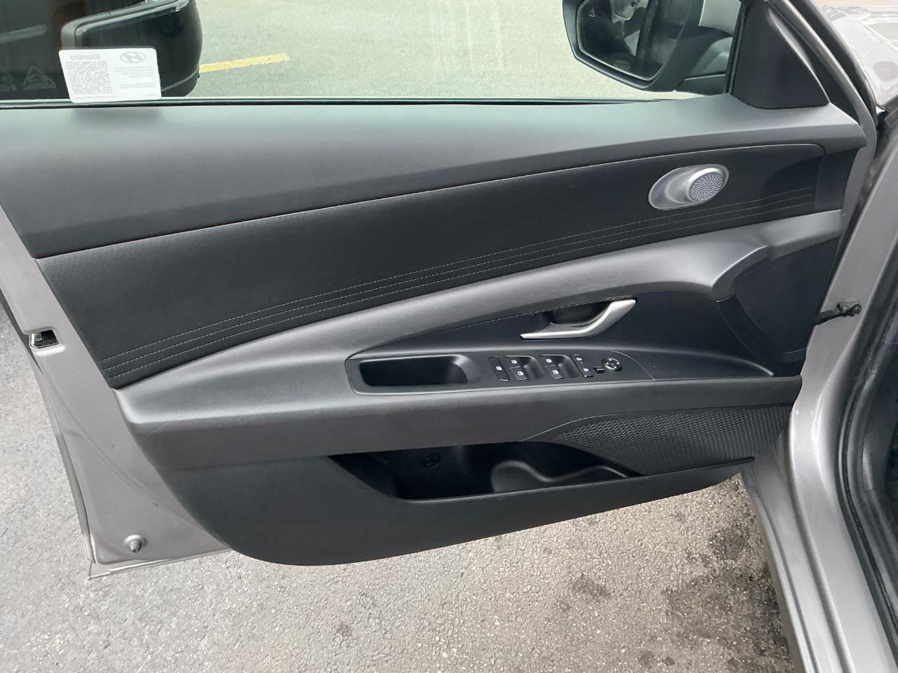 Hyundai Elantra SEL IVT 2024