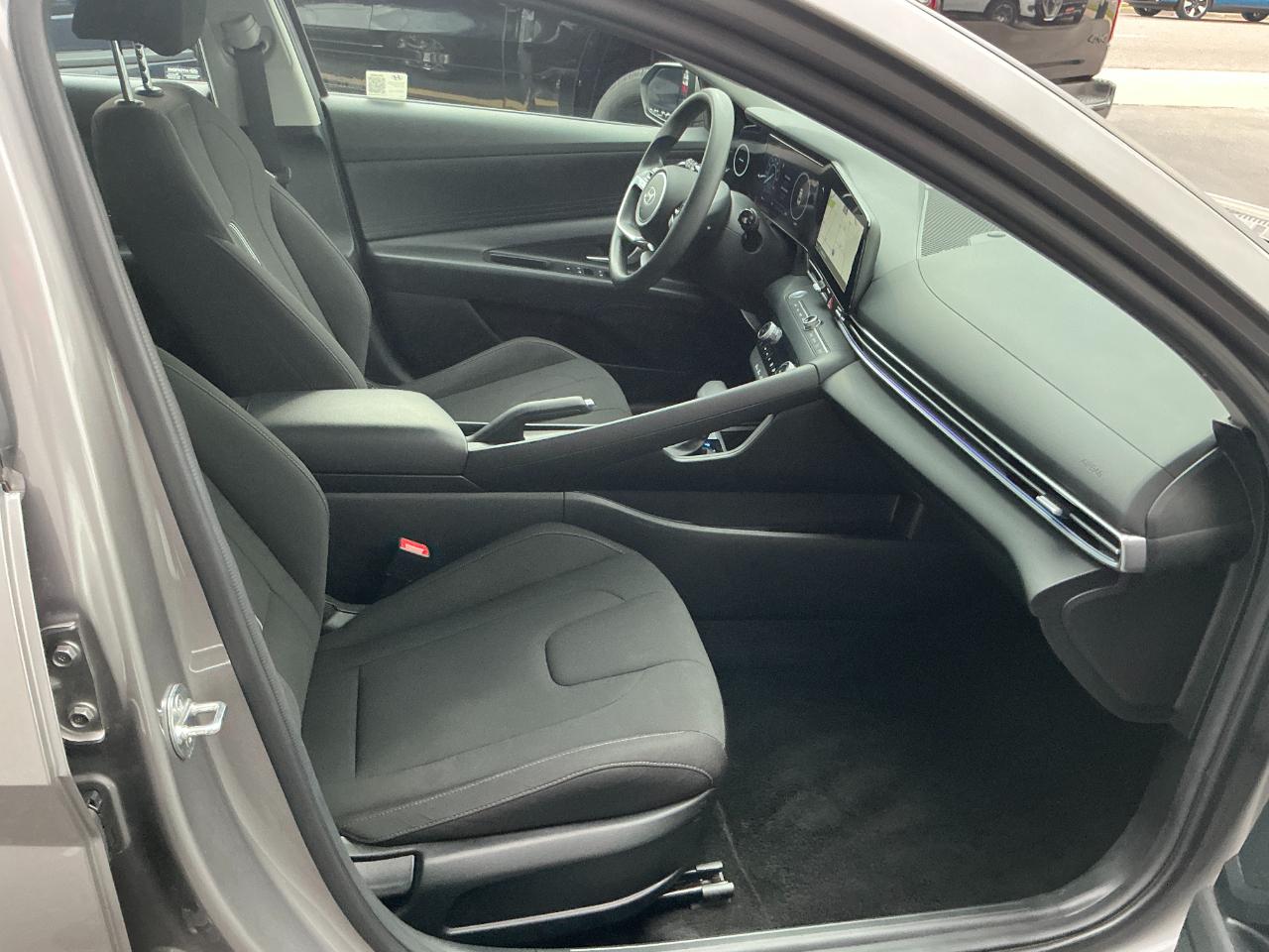 Hyundai Elantra SEL IVT 2024