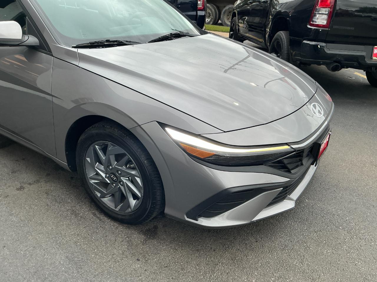 Hyundai Elantra SEL IVT 2024
