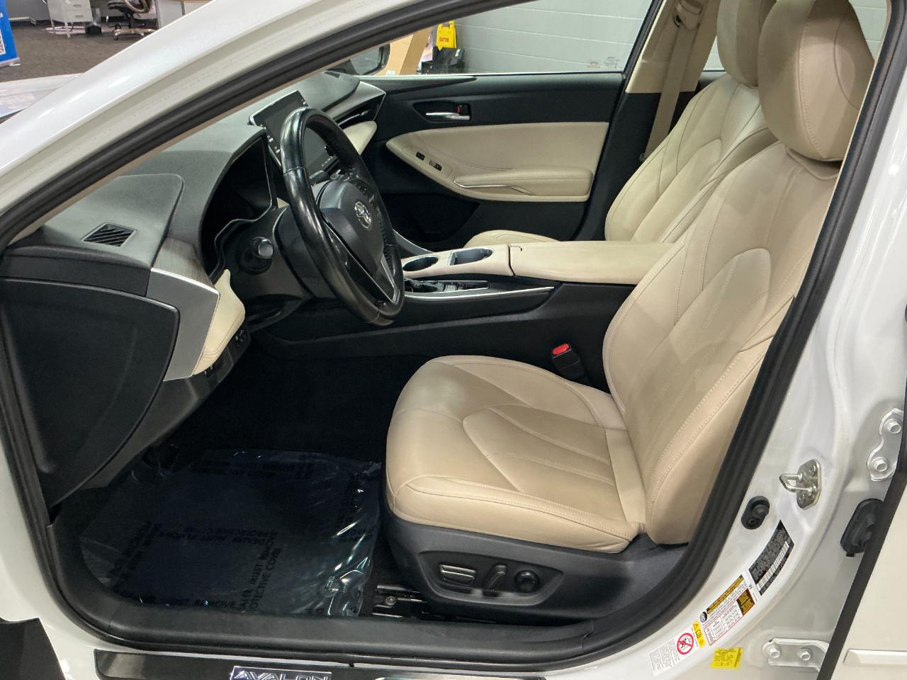 Toyota Avalon XLE (Natl) 2019