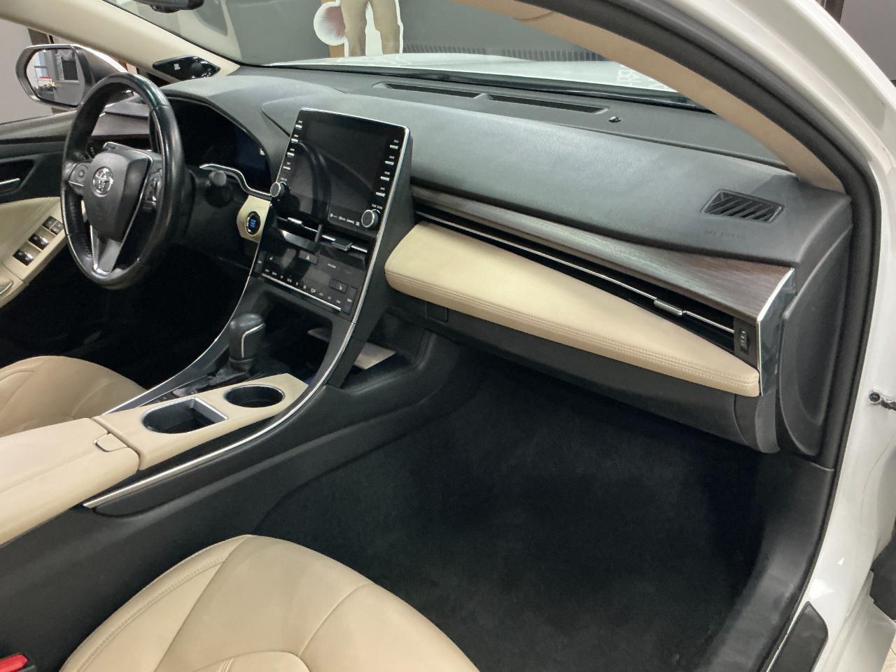 Toyota Avalon XLE (Natl) 2019