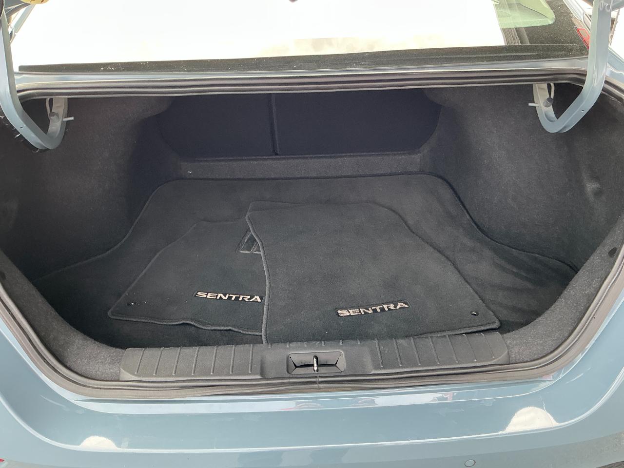 Nissan Sentra SV CVT 2024