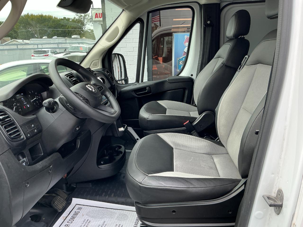 RAM ProMaster Cargo Van Tradesman 2500 Low Roof 136" WB w/Pass Seat 2025