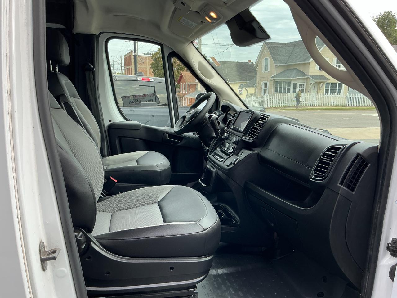 RAM ProMaster Cargo Van Tradesman 2500 Low Roof 136" WB w/Pass Seat 2025