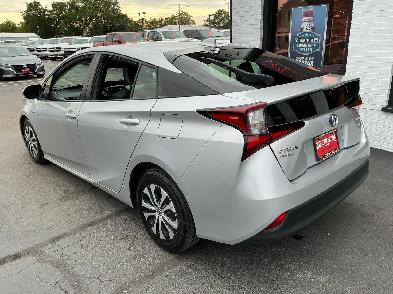 Toyota Prius XLE AWD-e (Natl) 2022