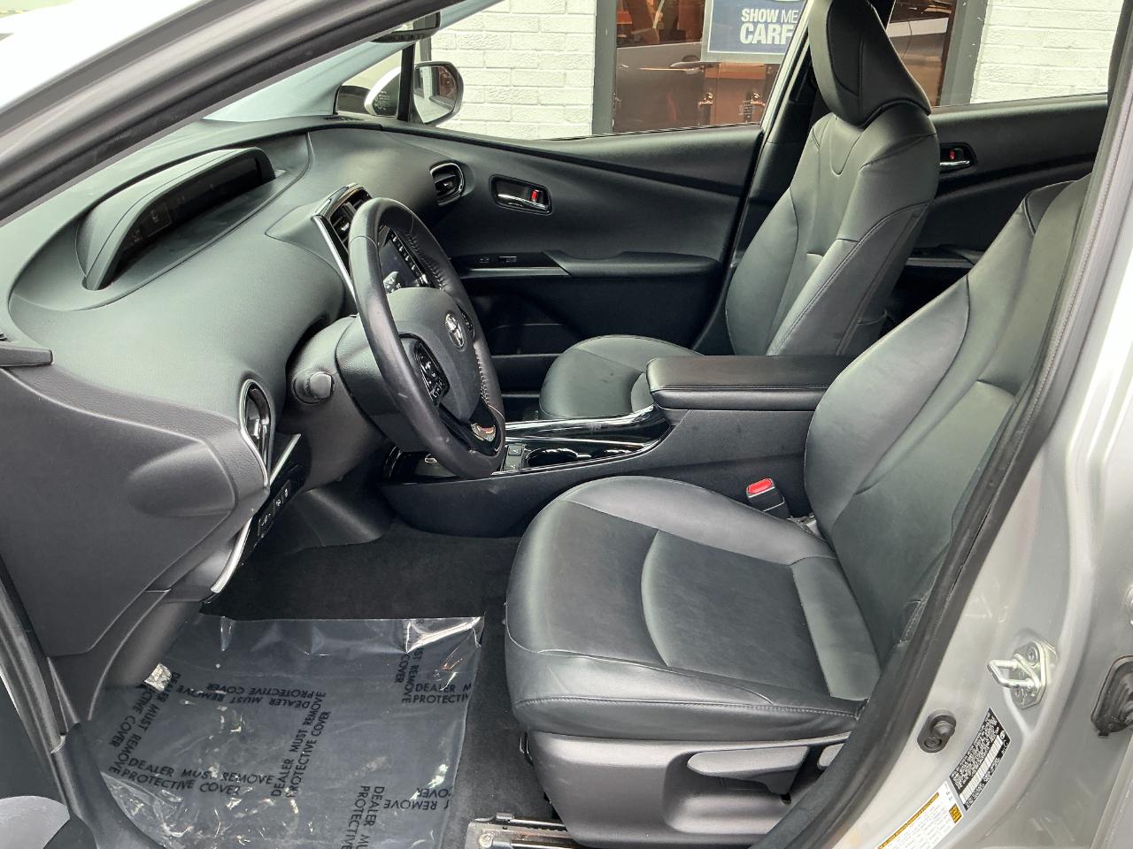 Toyota Prius XLE AWD-e (Natl) 2022