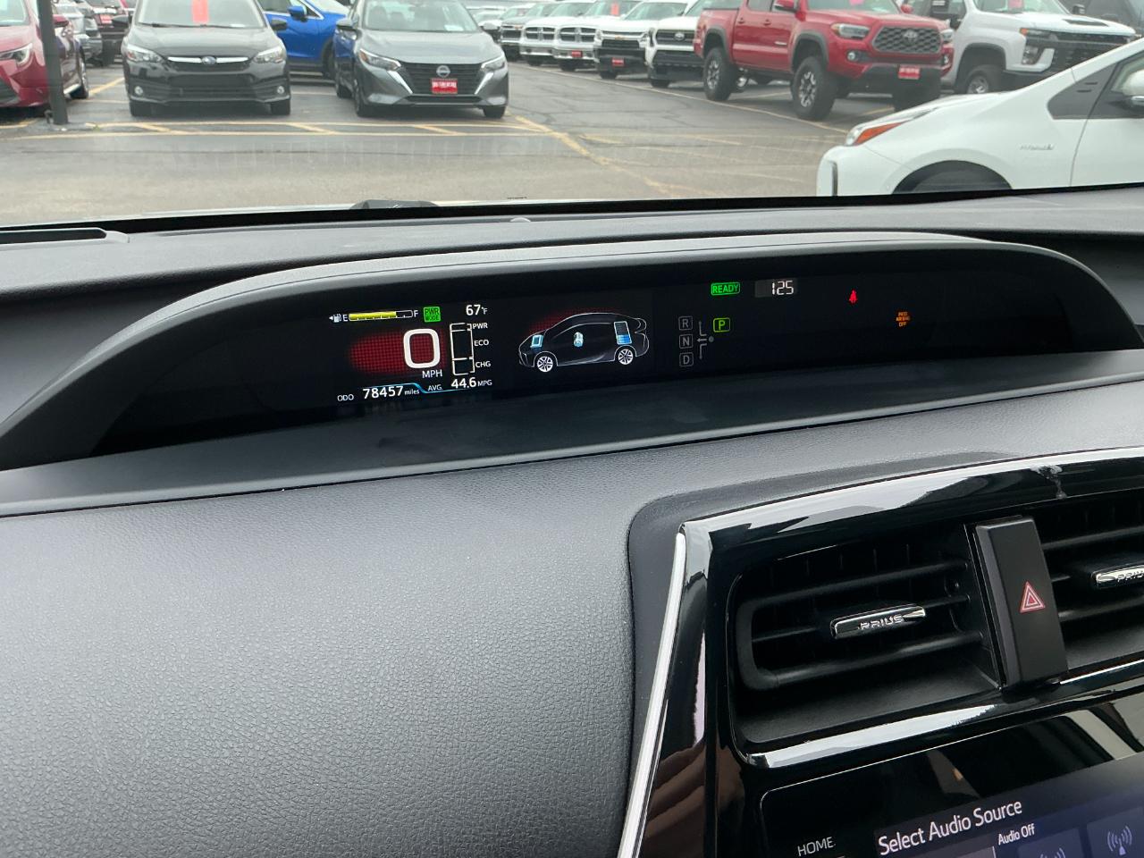 Toyota Prius XLE AWD-e (Natl) 2022