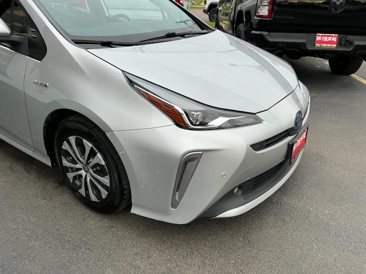 Toyota Prius XLE AWD-e (Natl) 2022