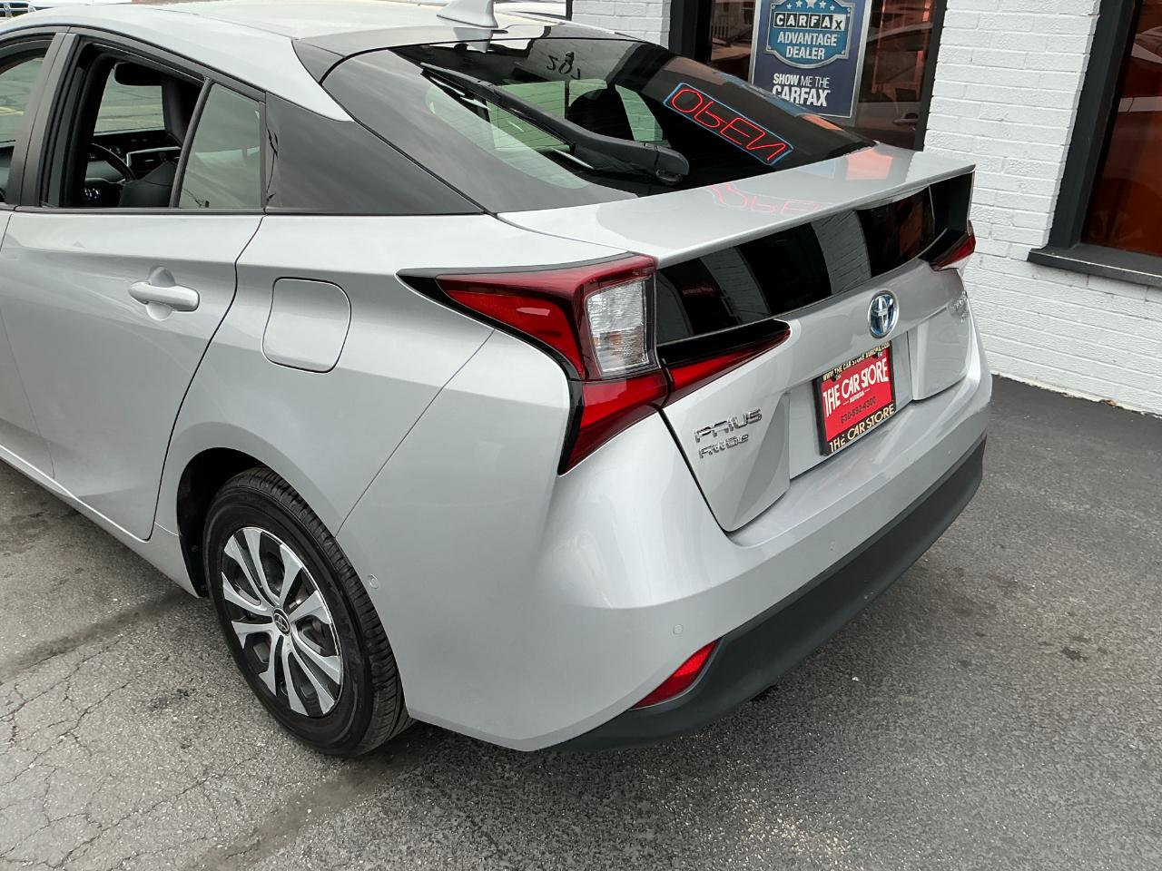 Toyota Prius XLE AWD-e (Natl) 2022