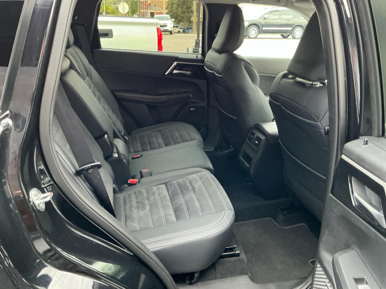 Mitsubishi Outlander SE FWD 2026
