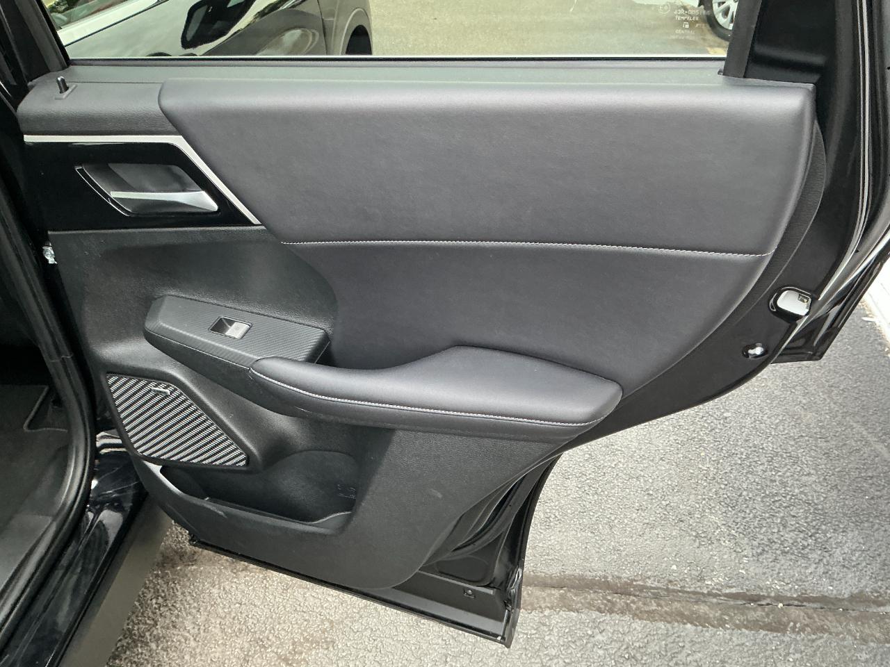 Mitsubishi Outlander SE FWD 2026