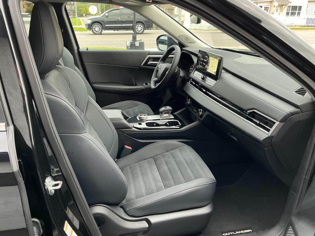 Mitsubishi Outlander SE FWD 2026