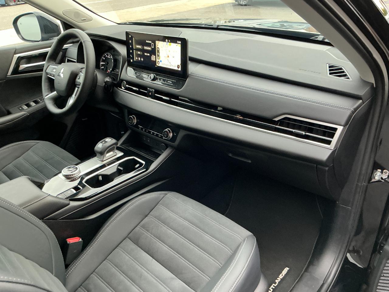 Mitsubishi Outlander SE FWD 2026