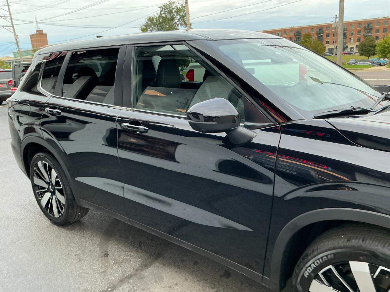 Mitsubishi Outlander SE FWD 2026