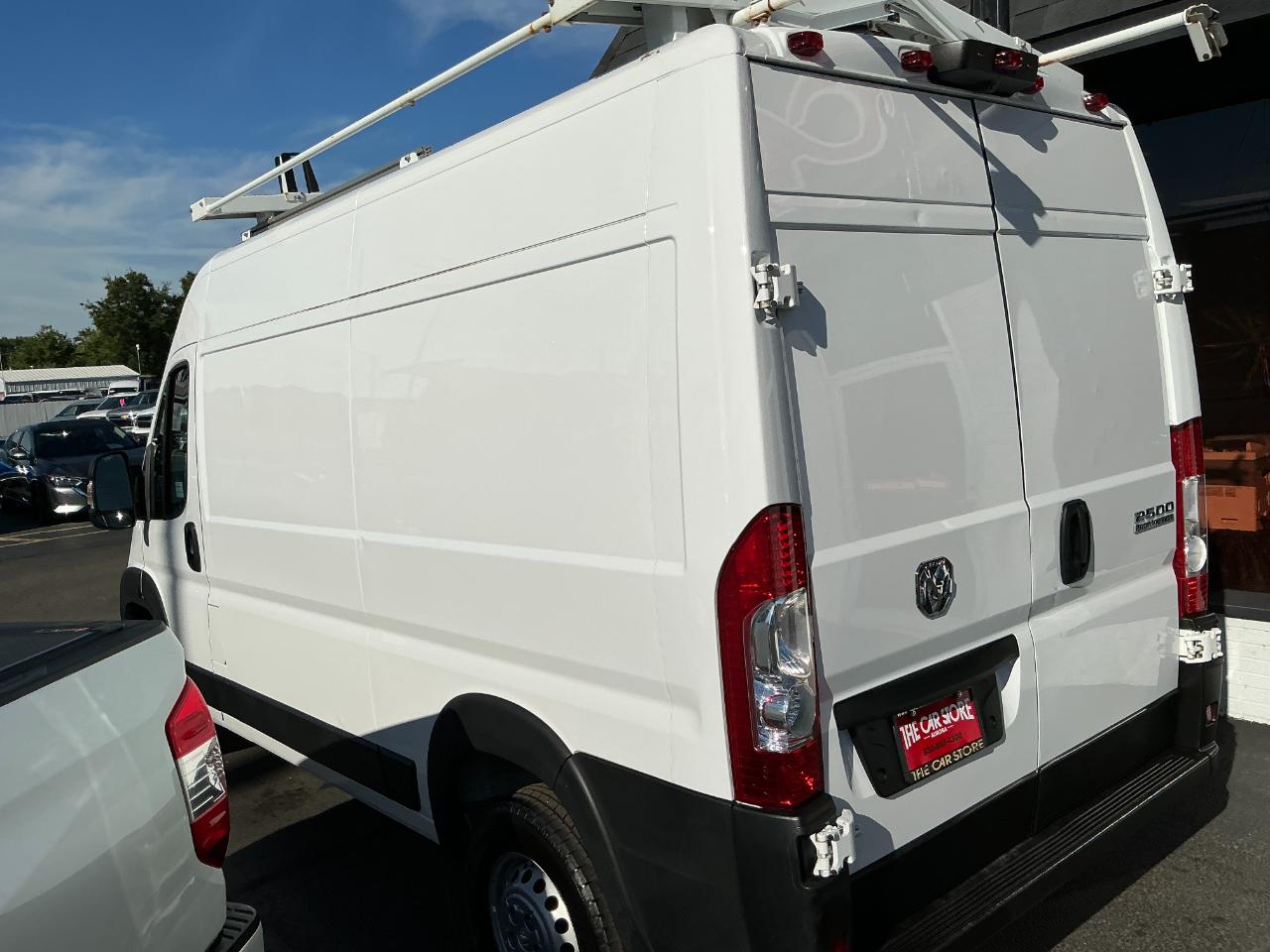 RAM ProMaster Cargo Van Tradesman 2500 High Roof 136" WB w/Pass Seat 2024