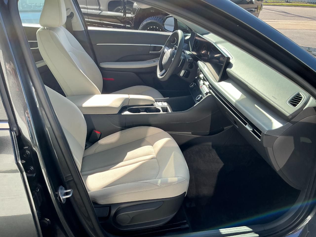 Hyundai Sonata SEL FWD 2025