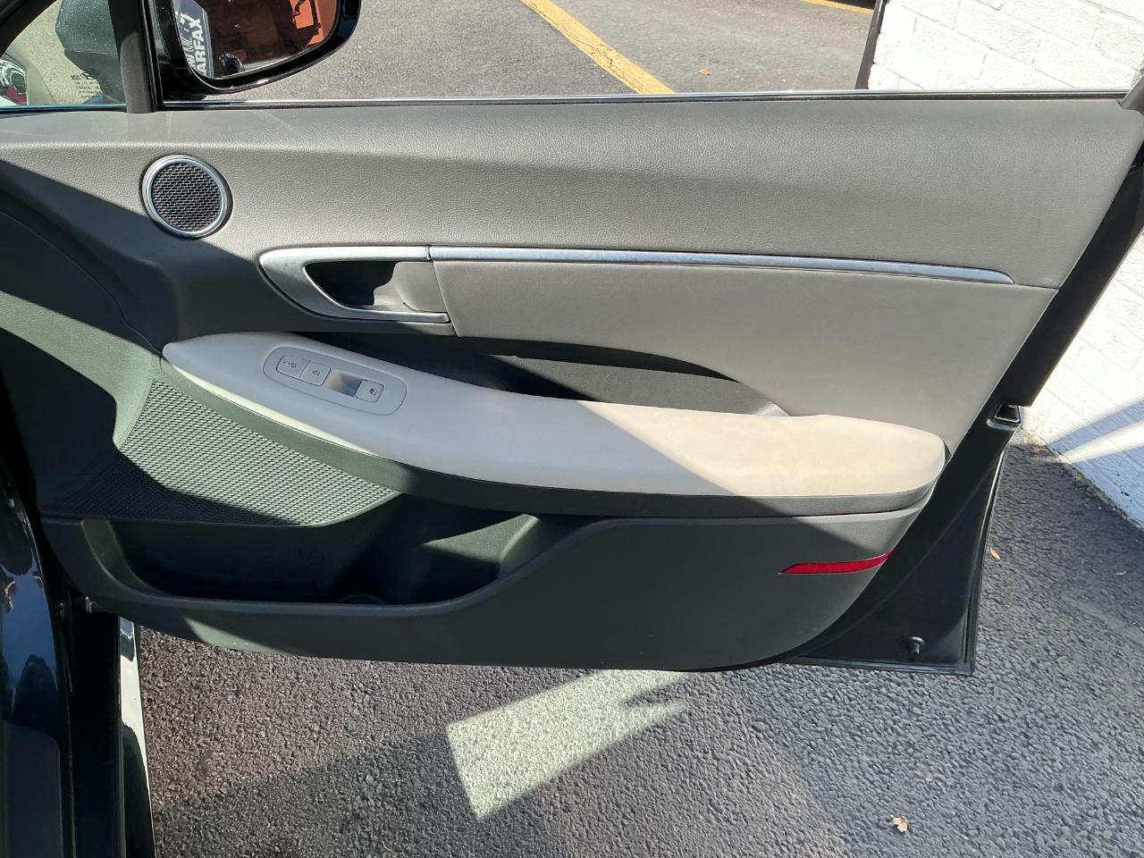 Hyundai Sonata SEL FWD 2025