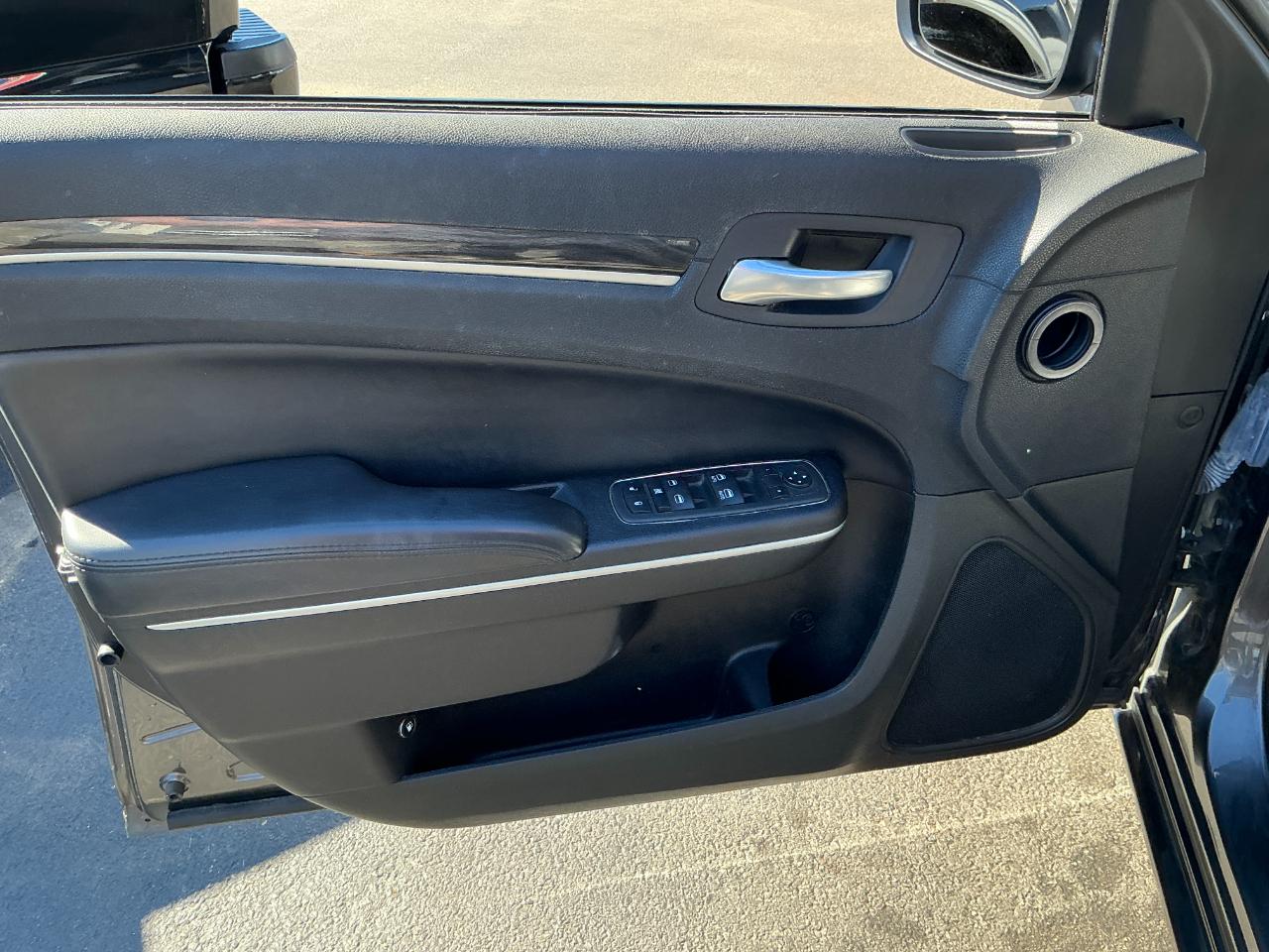 Chrysler 300 Touring AWD 2022