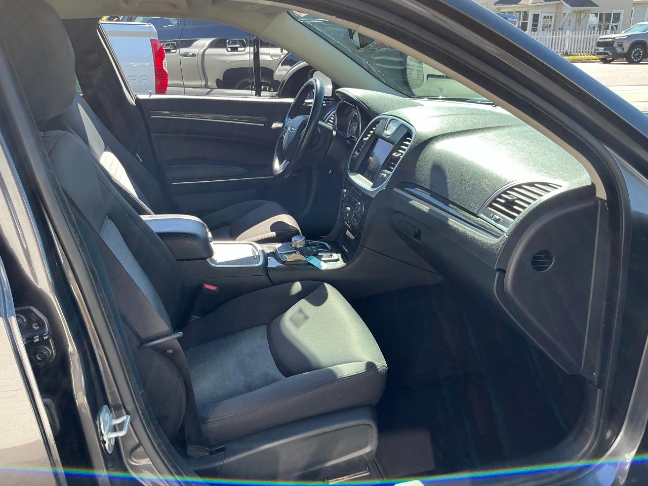 Chrysler 300 Touring AWD 2022