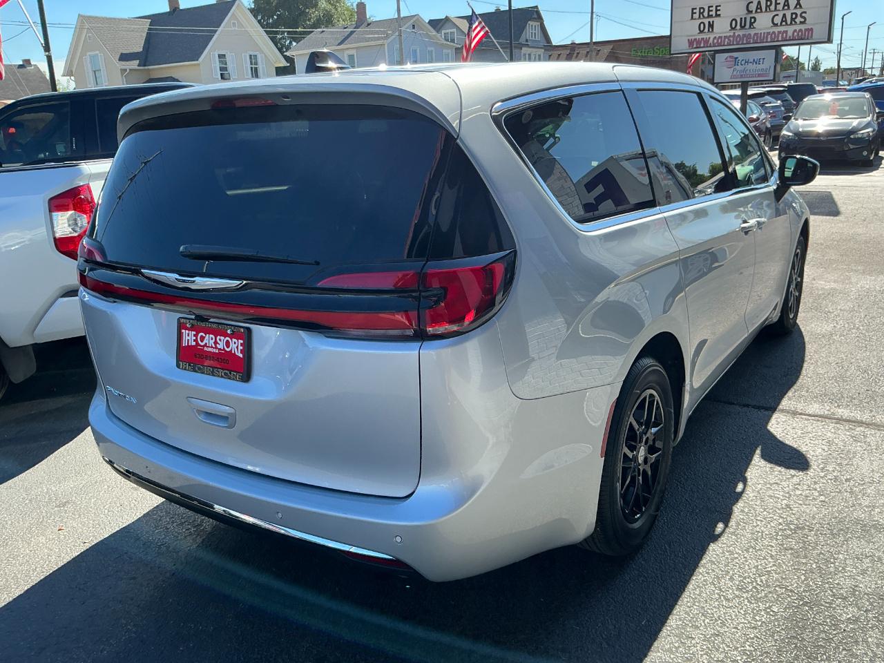 Chrysler Pacifica Select FWD 2026