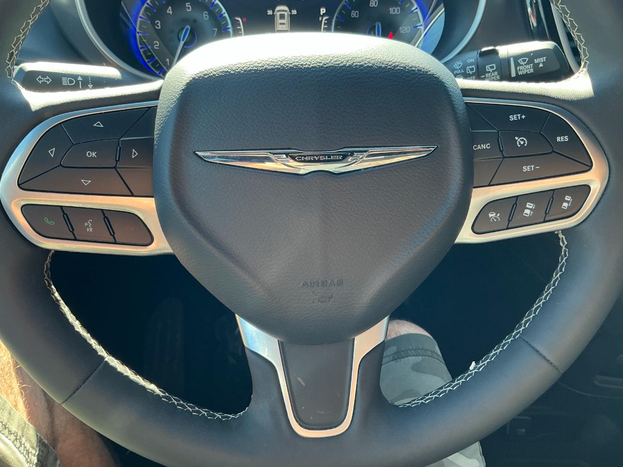Chrysler Pacifica Select FWD 2026