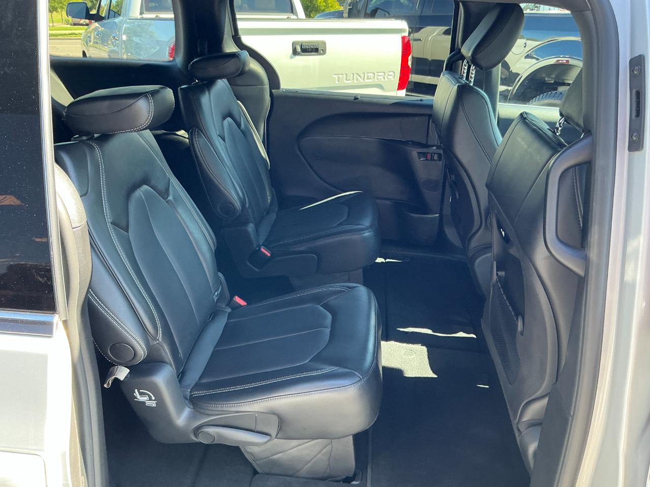 Chrysler Pacifica Select FWD 2026