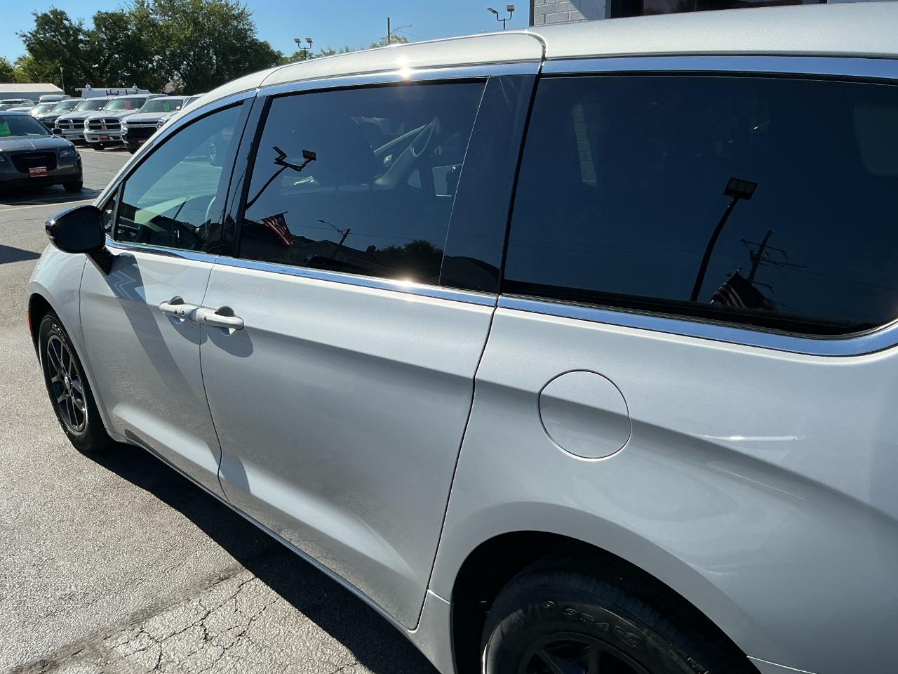 Chrysler Pacifica Select FWD 2026