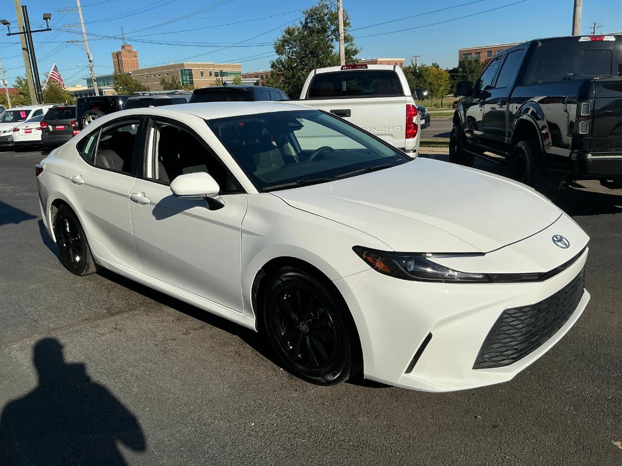 Toyota Camry LE (Natl) 2025