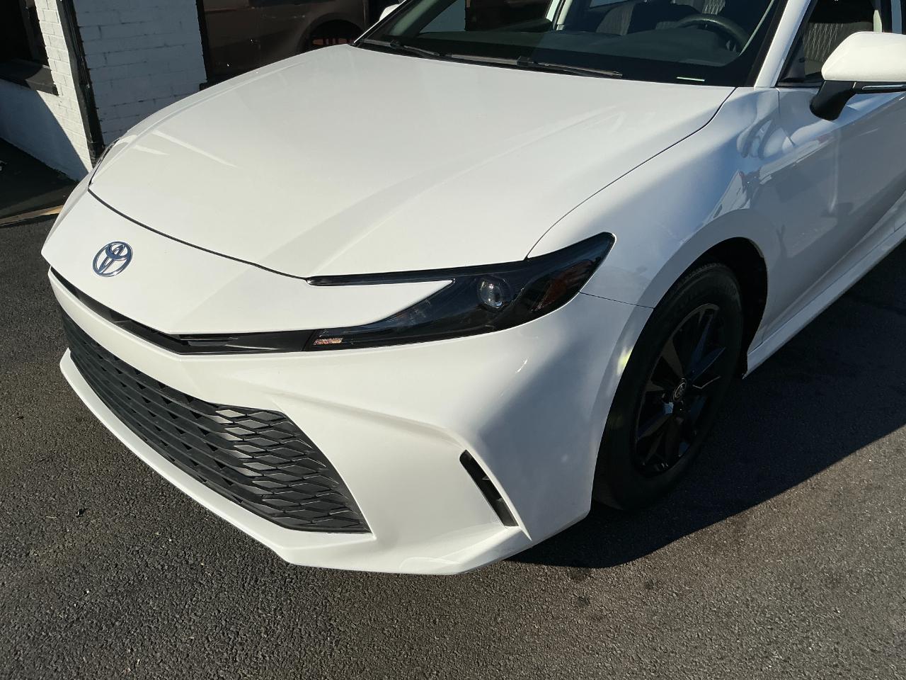 Toyota Camry LE (Natl) 2025