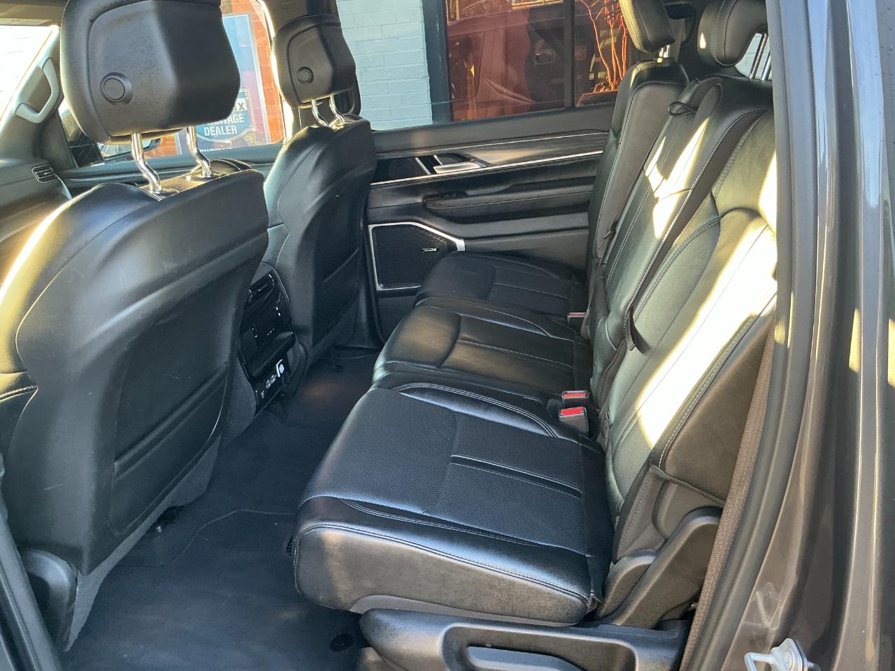 Jeep Wagoneer Series II 4x4 2024