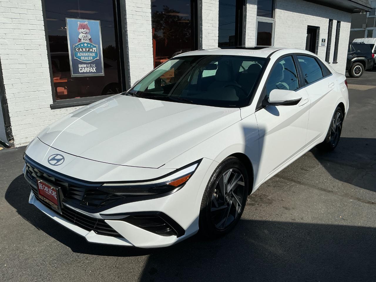 Hyundai Elantra Limited IVT 2025
