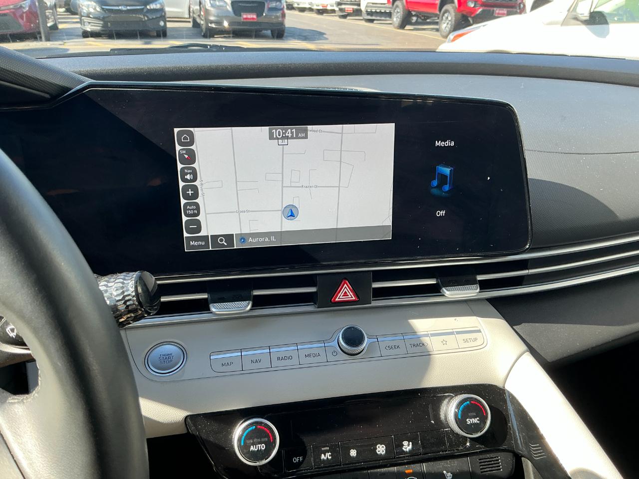 Hyundai Elantra Limited IVT 2025