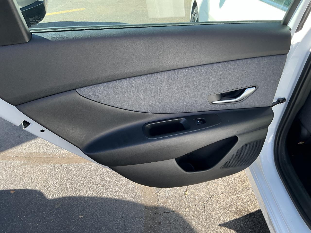 Hyundai Elantra Limited IVT 2025