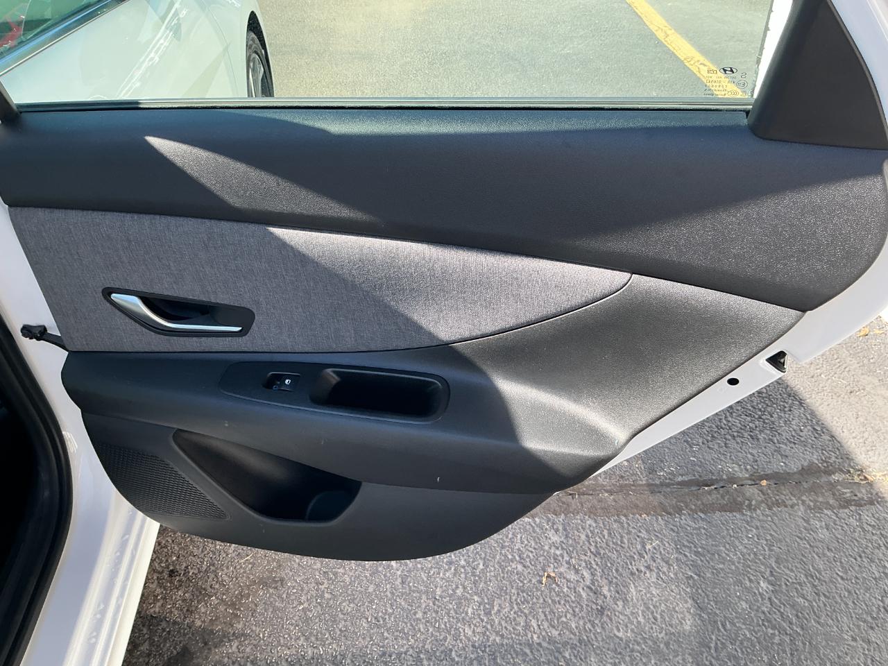 Hyundai Elantra Limited IVT 2025