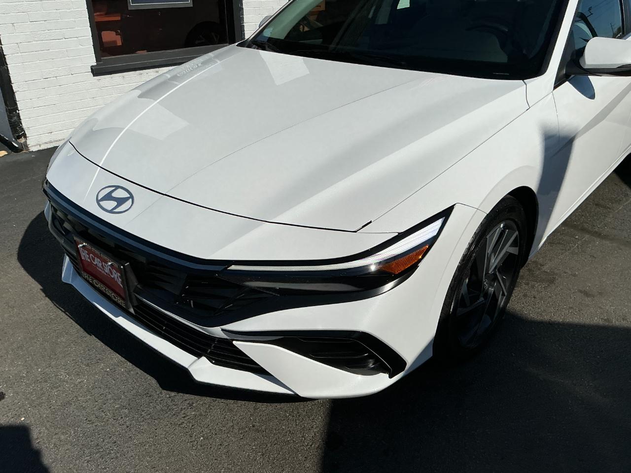 Hyundai Elantra Limited IVT 2025