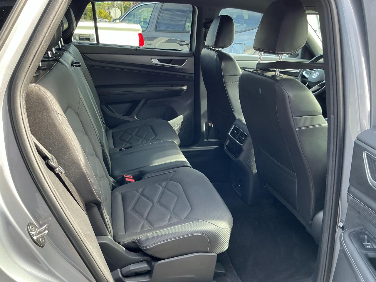 Volkswagen Atlas Cross Sport 2.0T SE w/Technology 4MOTION 2024