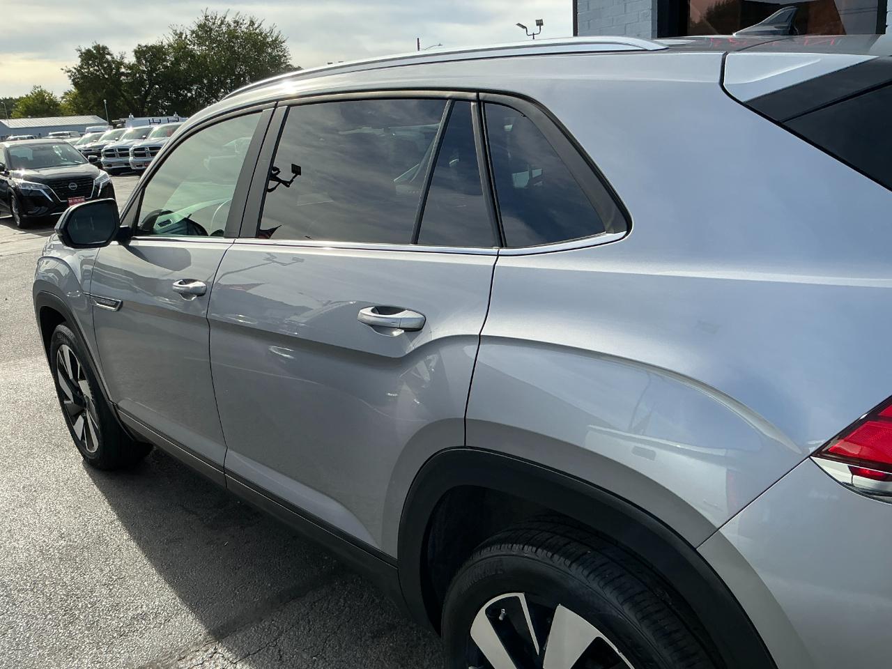 Volkswagen Atlas Cross Sport 2.0T SE w/Technology 4MOTION 2024