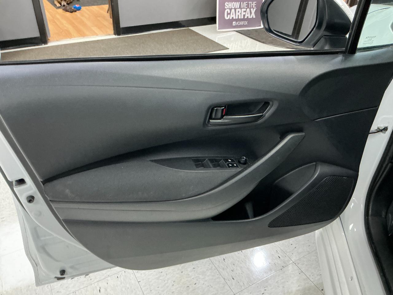 Toyota Corolla LE CVT (Natl) 2025