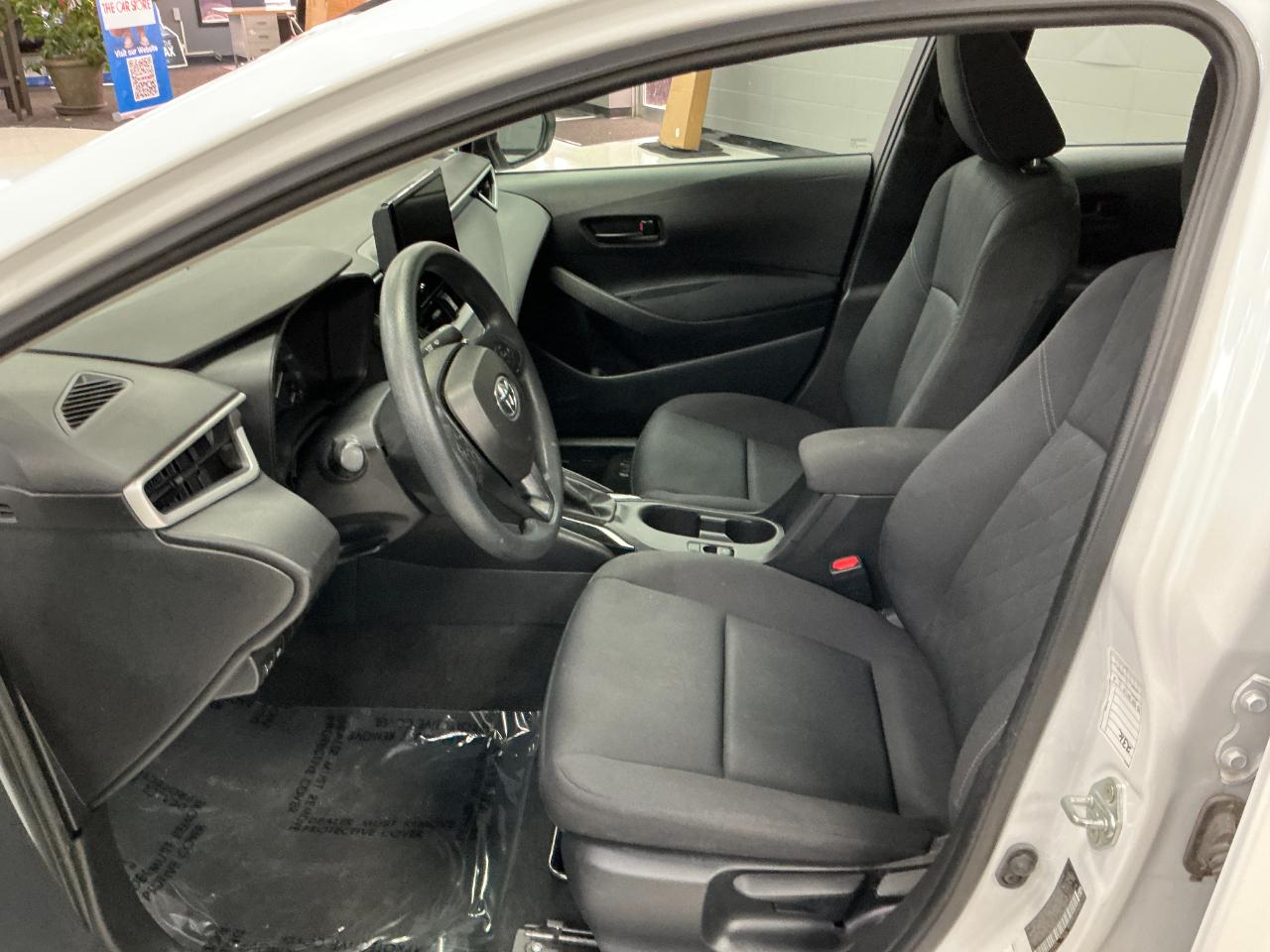 Toyota Corolla LE CVT (Natl) 2025
