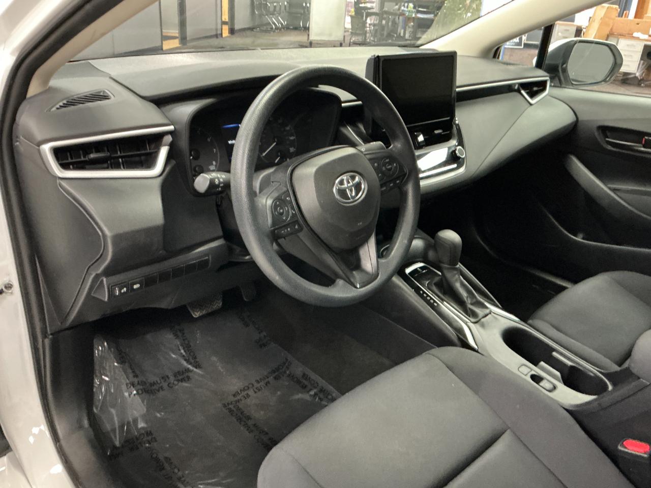 Toyota Corolla LE CVT (Natl) 2025