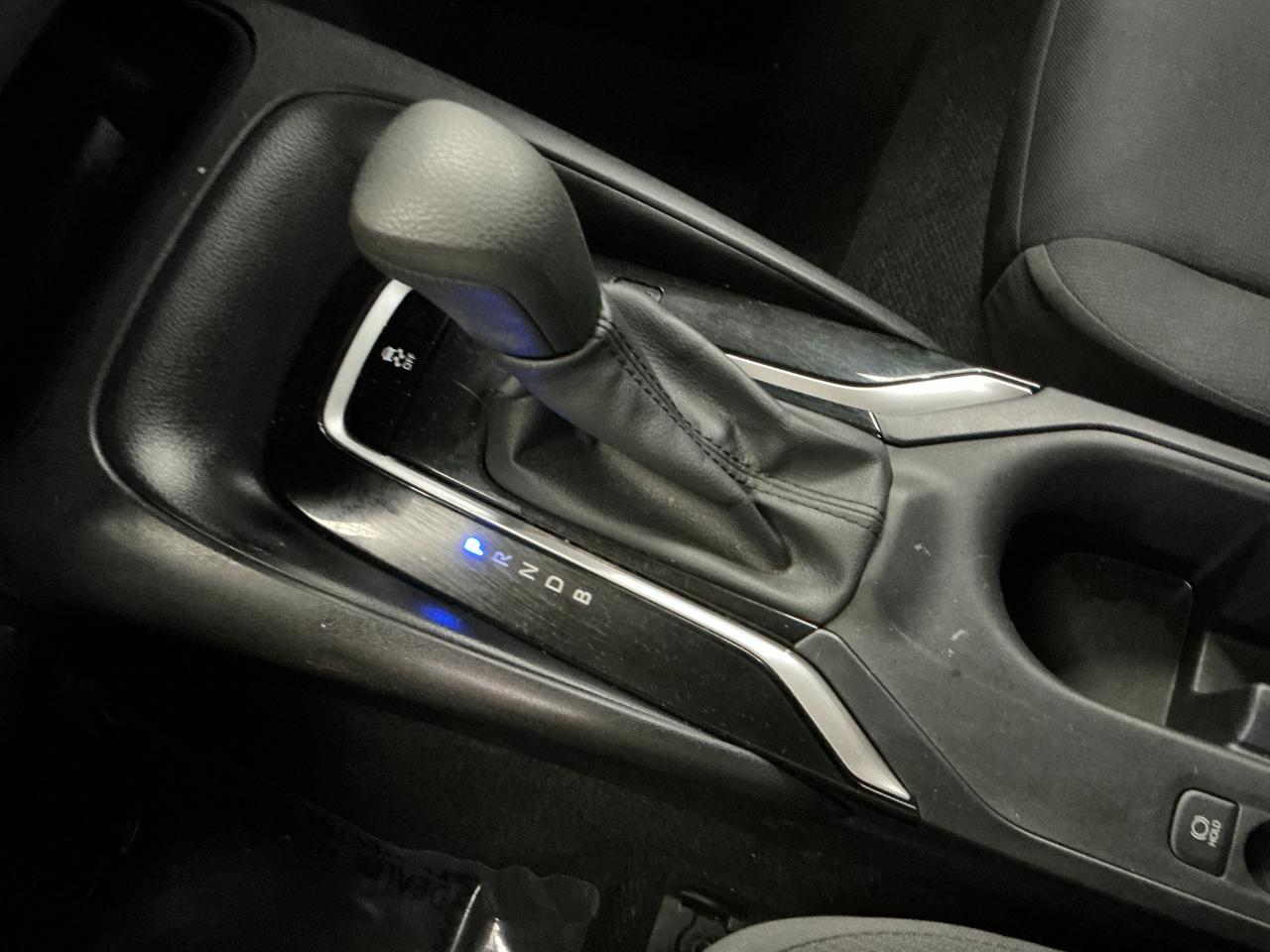 Toyota Corolla LE CVT (Natl) 2025